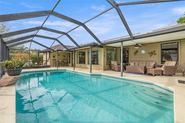 6352 HUNTINGTON DRIVE, Zephyrhills, FL 33542