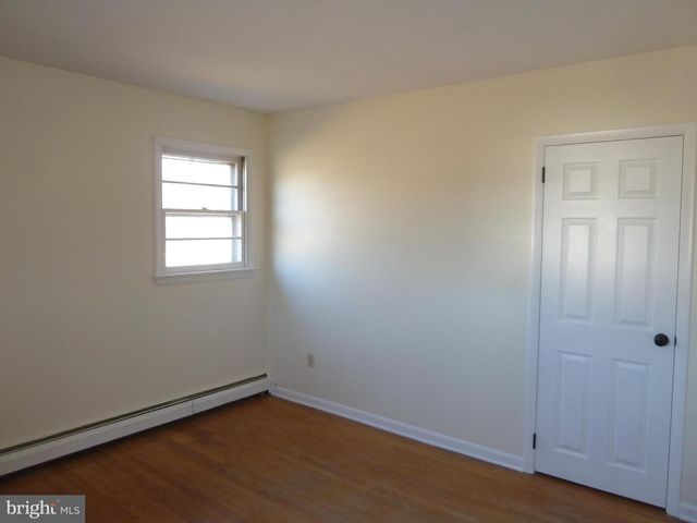 2744 BEDMINSTER RD, Perkasie, PA 18944