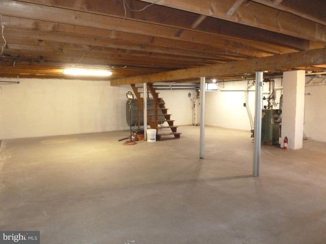 2744 BEDMINSTER RD, Perkasie, PA 18944