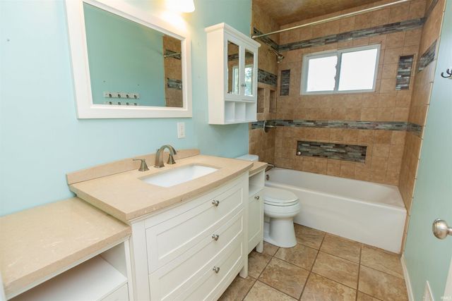 53230 Oakton Drive, South Bend, IN 46635