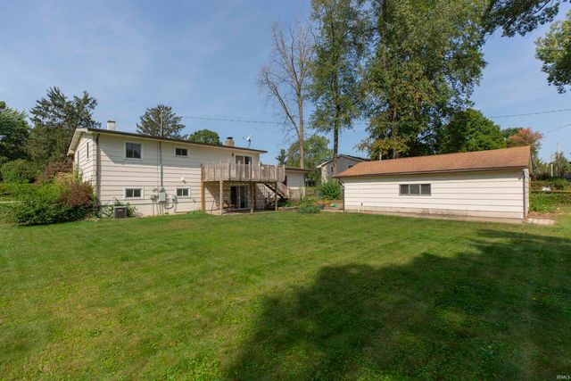 53230 Oakton Drive, South Bend, IN 46635