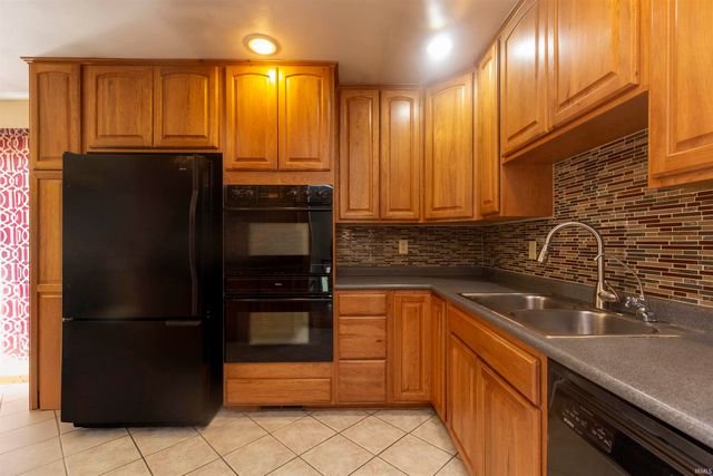 53230 Oakton Drive, South Bend, IN 46635