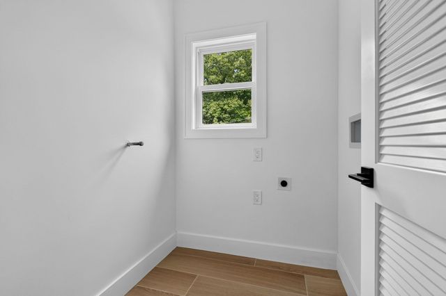 37 Belmont St 37, Somerville, MA 02143
