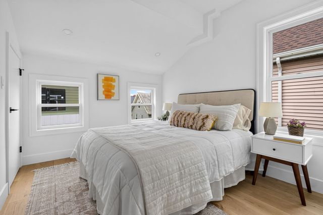 37 Belmont St 37, Somerville, MA 02143
