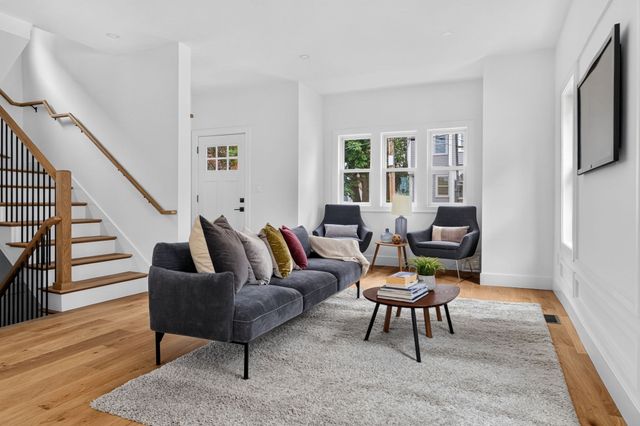 37 Belmont St 37, Somerville, MA 02143