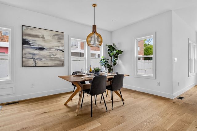 37 Belmont St 37, Somerville, MA 02143
