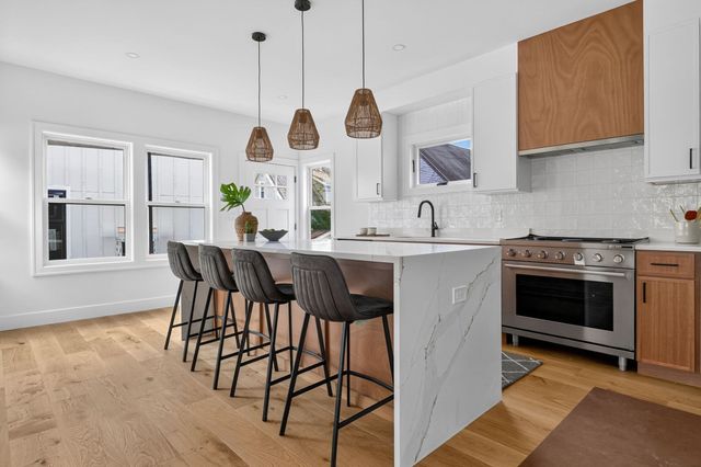 37 Belmont St 37, Somerville, MA 02143