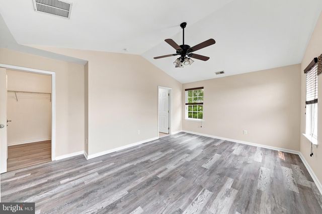 64 MEADOW CIR, Mays Landing, NJ 08330
