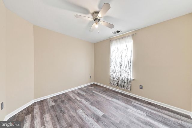 64 MEADOW CIR, Mays Landing, NJ 08330