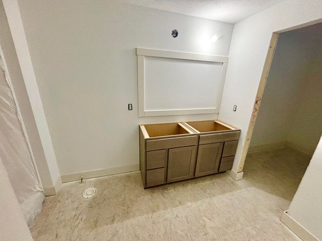 7129 Kettle Dale Avenue Se, Caledonia Twp, MI 49302