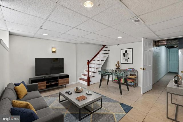 7147 LARGE ST, Philadelphia, PA 19149