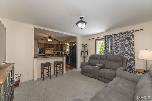 11534 Corlyn Drive, St Louis, MO 63138