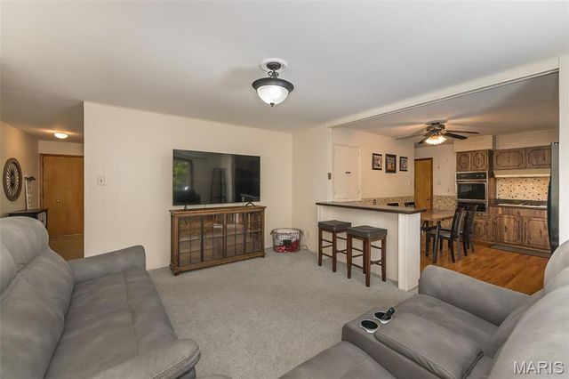 11534 Corlyn Drive, St Louis, MO 63138