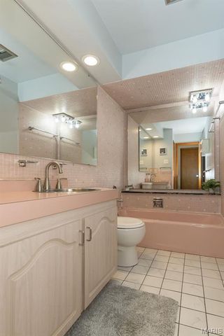 11534 Corlyn Drive, St Louis, MO 63138