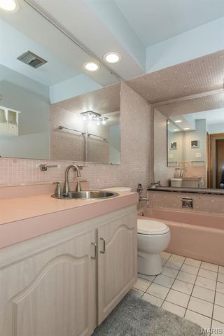 11534 Corlyn Drive, St Louis, MO 63138
