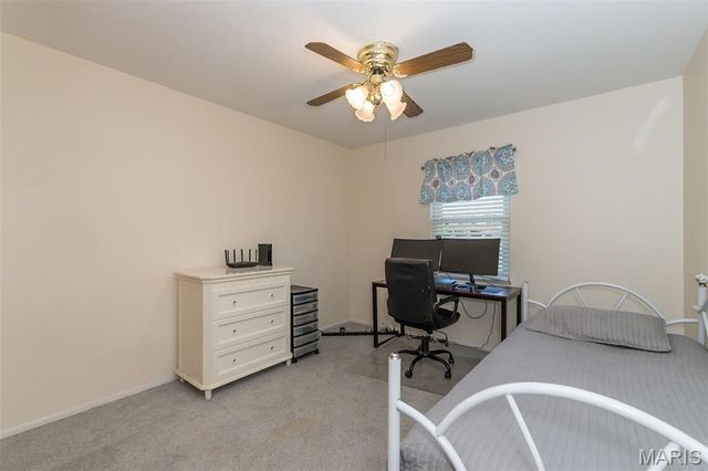 11534 Corlyn Drive, St Louis, MO 63138