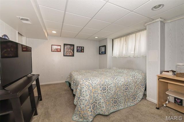 11534 Corlyn Drive, St Louis, MO 63138