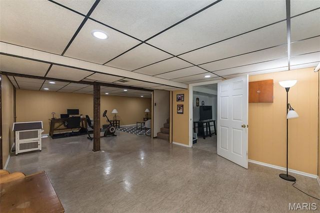 11534 Corlyn Drive, St Louis, MO 63138