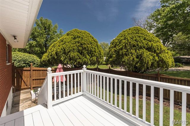11534 Corlyn Drive, St Louis, MO 63138