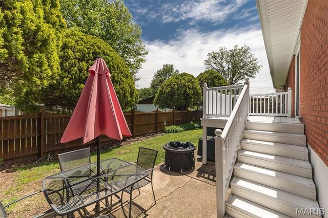11534 Corlyn Drive, St Louis, MO 63138