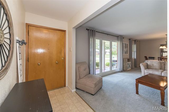 11534 Corlyn Drive, St Louis, MO 63138