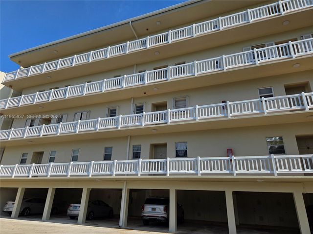 6731 Cypress Road 205, Plantation, FL 33317