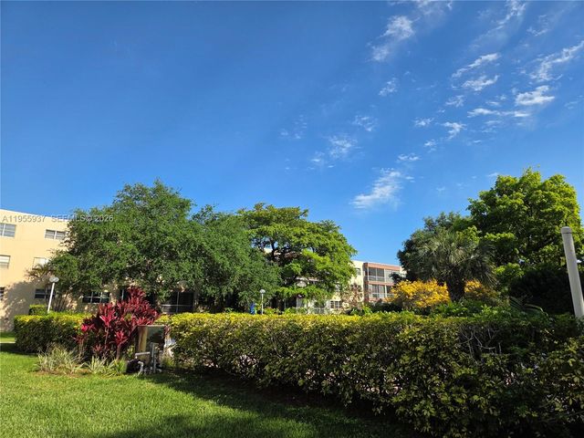 6731 Cypress Road 205, Plantation, FL 33317