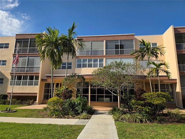 6731 Cypress Road 205, Plantation, FL 33317