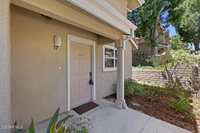 2731 Erringer Road 17, Simi Valley, CA 93065