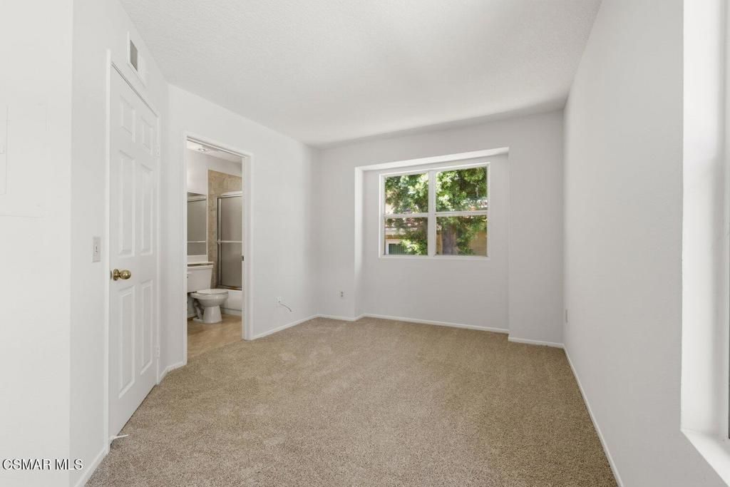 Image 22 of property listing at 2731 Erringer Road 17, Simi Valley, CA 93065