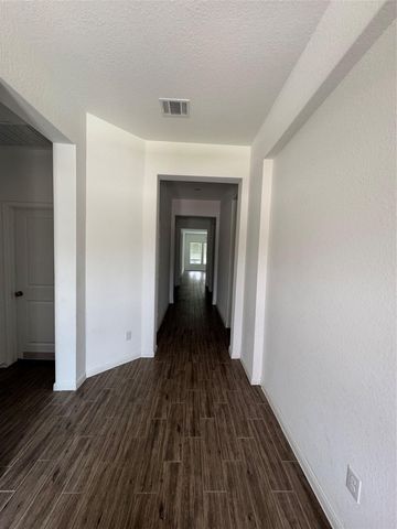 8920 Luciano RDG, Seguin, TX 78155