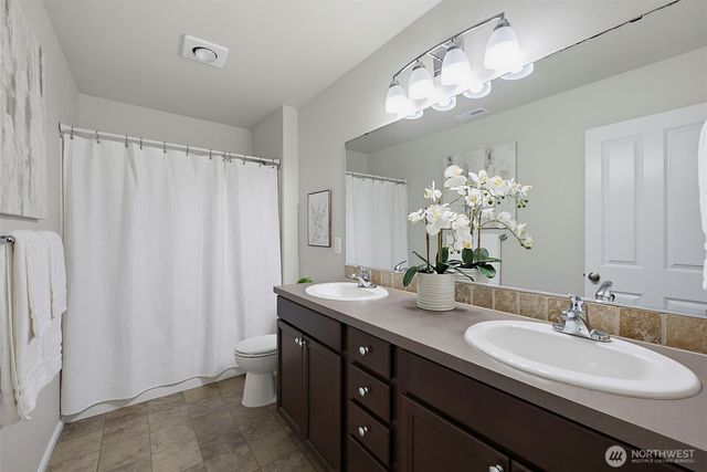 810 Louise Wise Avenue NW, Orting, WA 98360