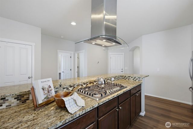 810 Louise Wise Avenue NW, Orting, WA 98360
