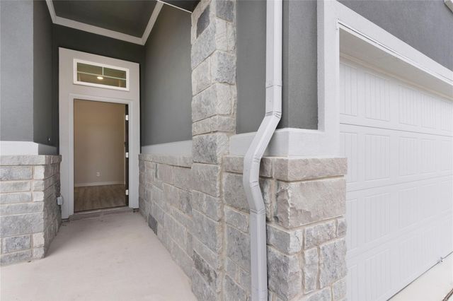 317 West Faulkner ST, Liberty Hill, TX 78642
