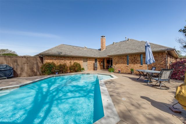 2606 Belmeade Drive, Carrollton, TX 75006