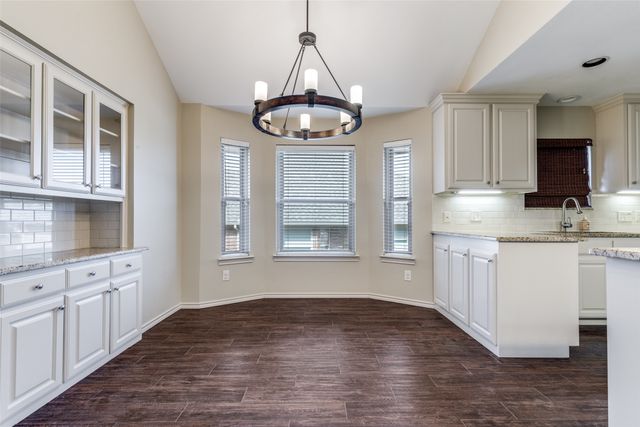 2606 Belmeade Drive, Carrollton, TX 75006