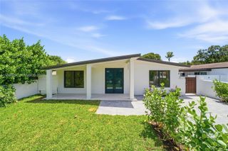 6332 SW 28th St, Miami, FL 33155