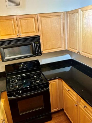 2479 Peachtree Road NE 1405, Atlanta, GA 30305