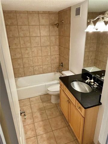 2479 Peachtree Road NE 1405, Atlanta, GA 30305