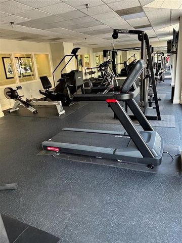 2479 Peachtree Road NE 1405, Atlanta, GA 30305