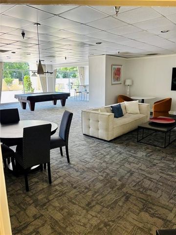 2479 Peachtree Road NE 1405, Atlanta, GA 30305