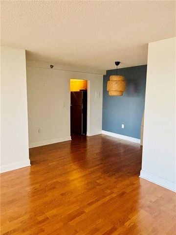 2479 Peachtree Road NE 1405, Atlanta, GA 30305