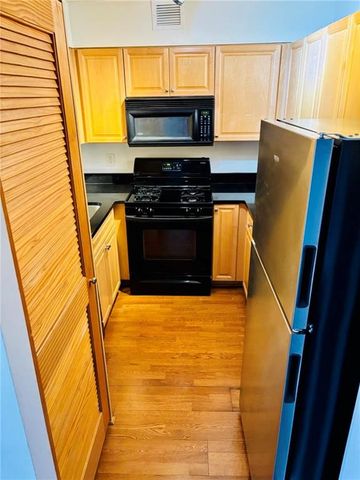2479 Peachtree Road NE 1405, Atlanta, GA 30305