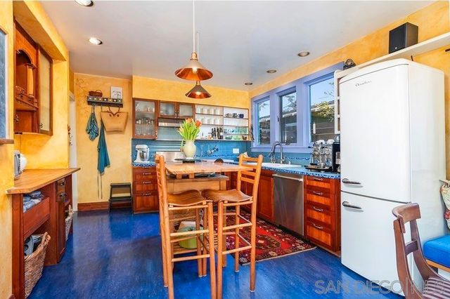 3237 39 Dale Street, San Diego, CA 92104