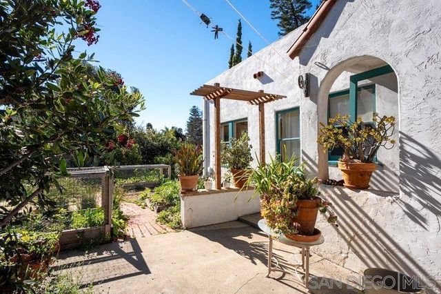 3237 39 Dale Street, San Diego, CA 92104