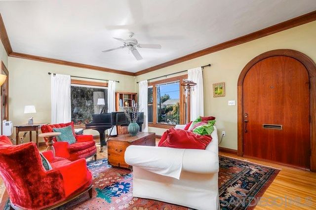 3237 39 Dale Street, San Diego, CA 92104