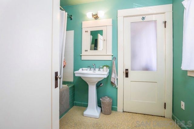 3237 39 Dale Street, San Diego, CA 92104