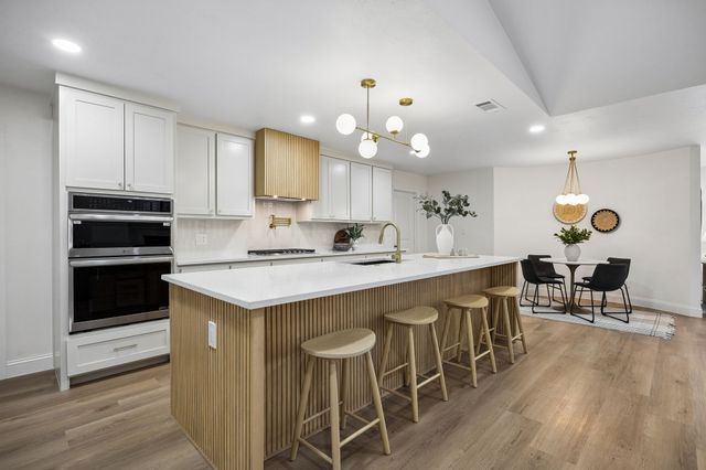 9376 Briarhurst Drive, Dallas, TX 75243