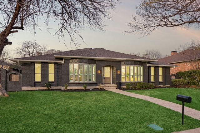 9376 Briarhurst Drive, Dallas, TX 75243