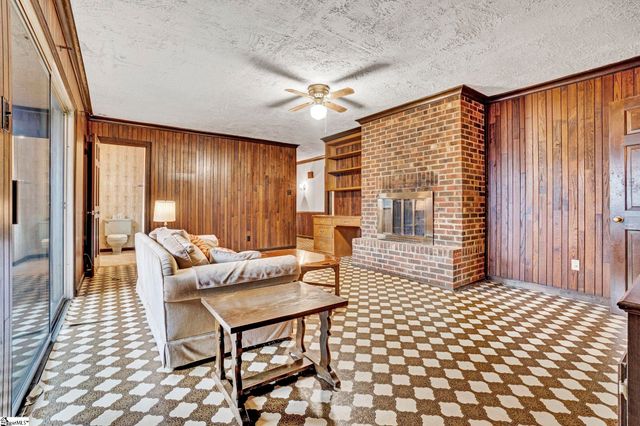 455 Mockingbird Lane, Spartanburg, SC 29307